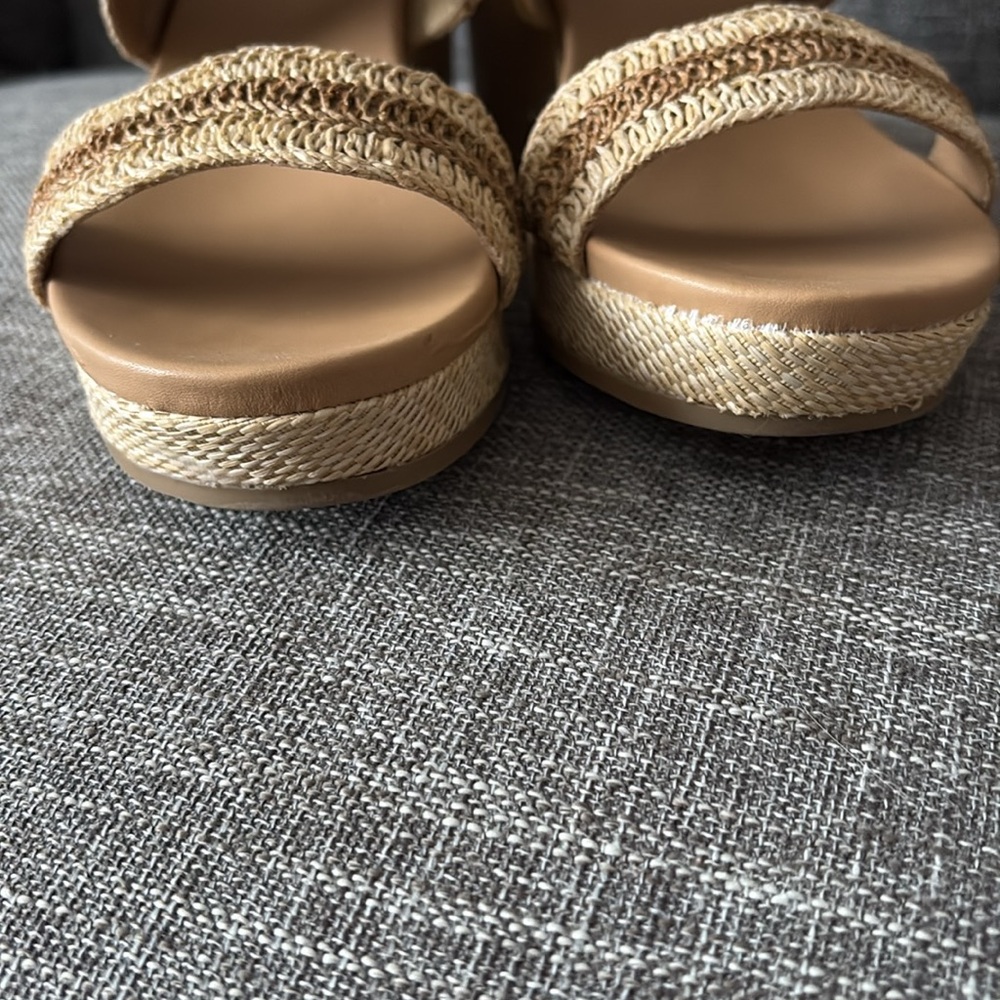 Sandals - Picture 3 of 3